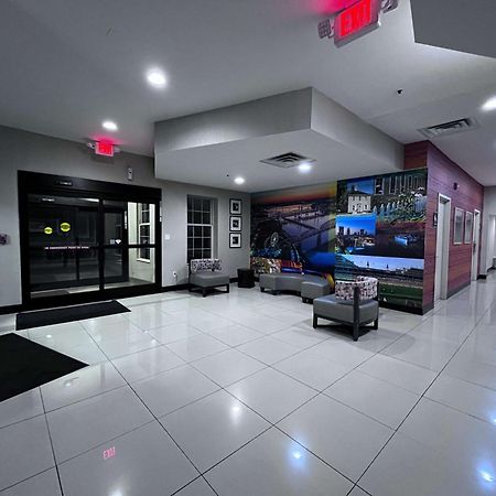Surestay Plus By Best Western Corydon Bagian luar foto